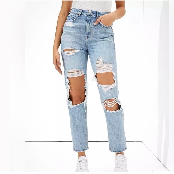 American Eagle Outfitters Denim - American Eagle Highest Rise Mom Jean, Size 00XS